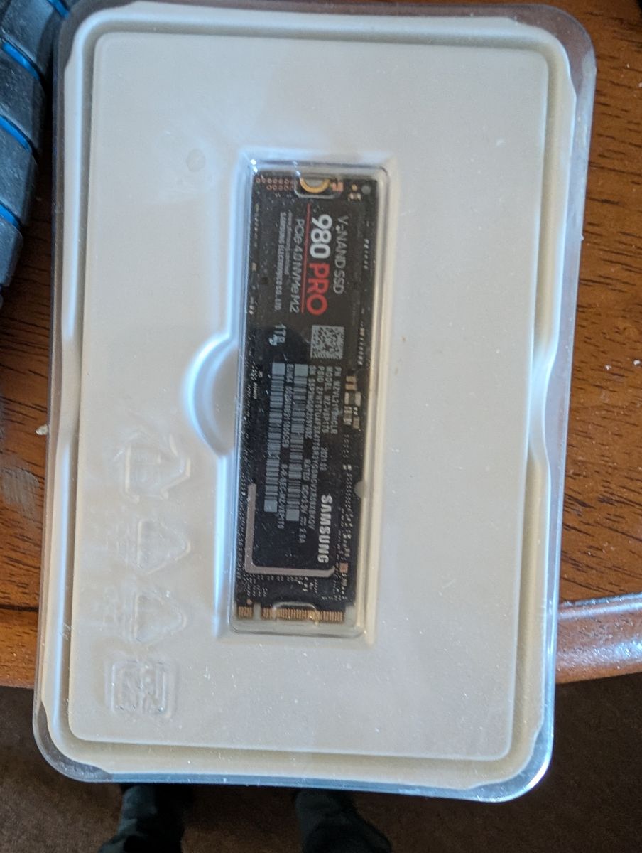 Brand new 1tb NVME samsung 980 Pro
