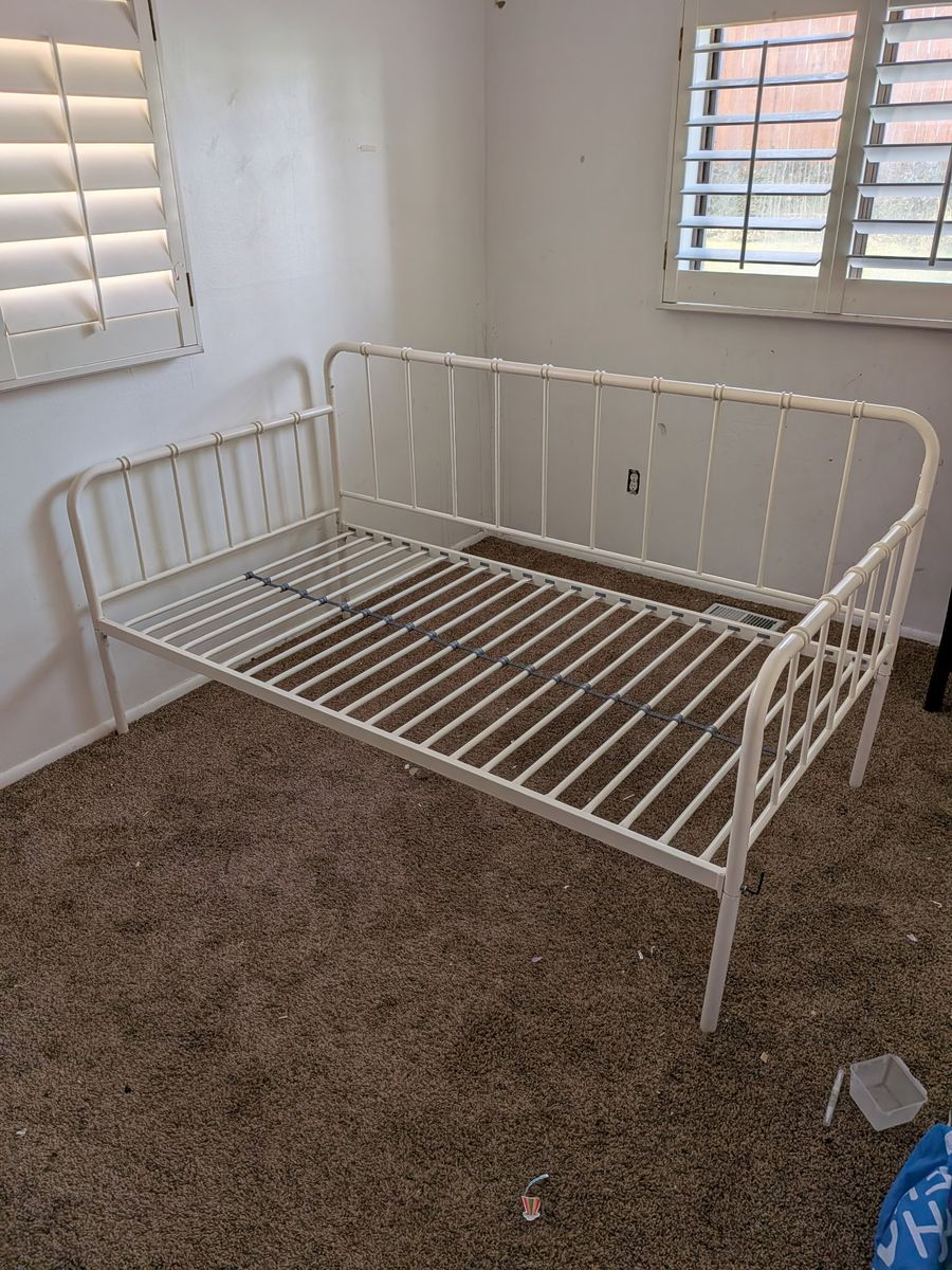 Twin Daybed with Trundle