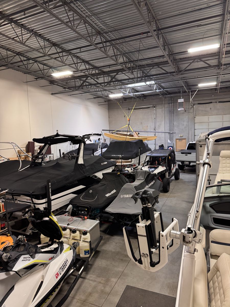 Indoor Boat Storage-Climate Controlled