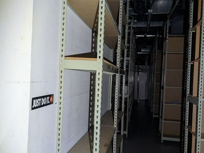 Commercial Boltless Shelving With Particle Board Decking