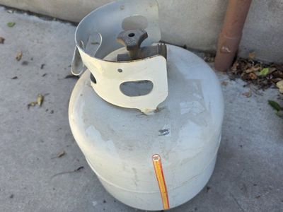 full propane tank