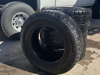 TOYO TIRE OPEN COUNTRY A/T III 275/65R18