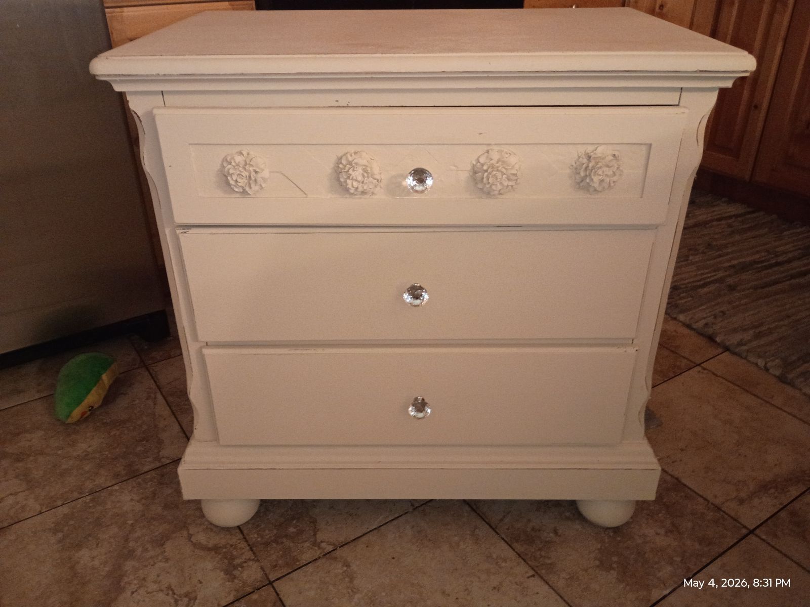 Vintage dresser