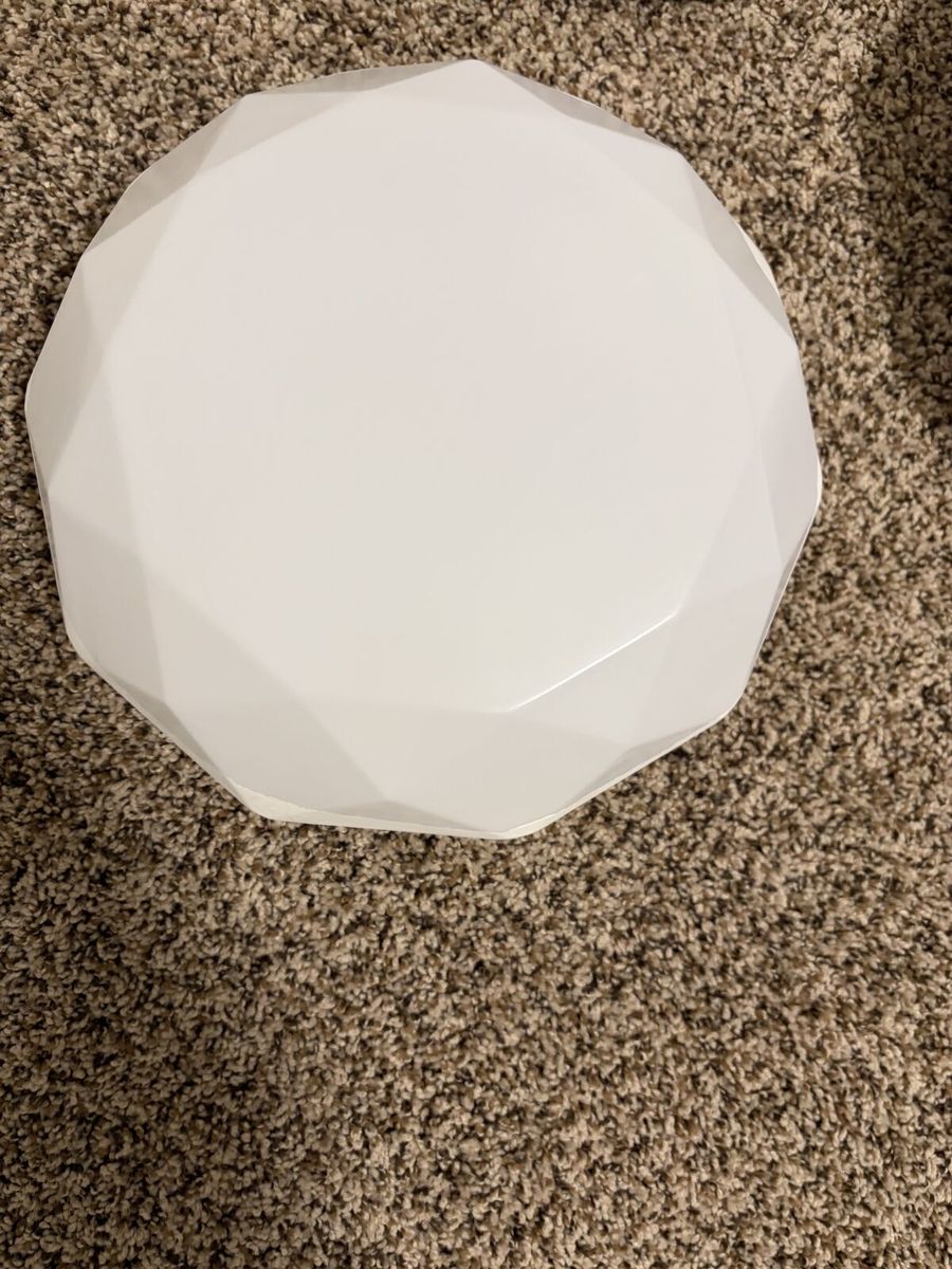 Main image 3