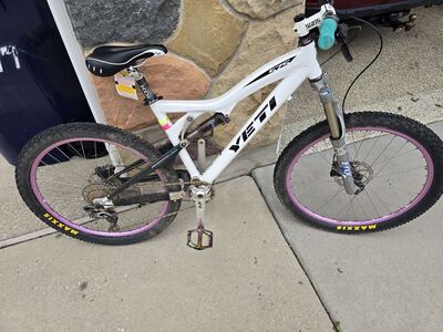 Yeti 575 Mountain Bike