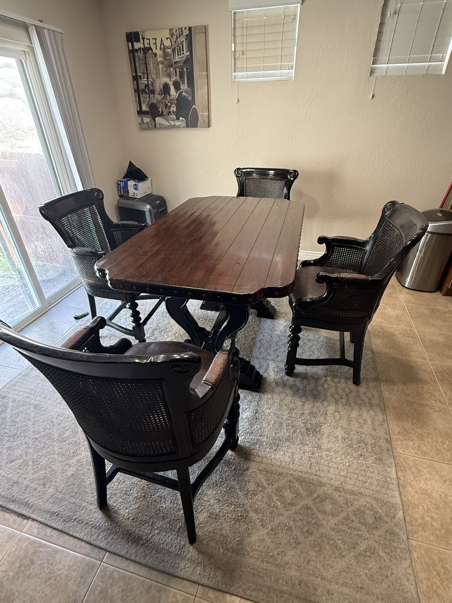 Tommy Bahama Home Kingstown Dining Table & 4 Cane Back Chairs by Lexington