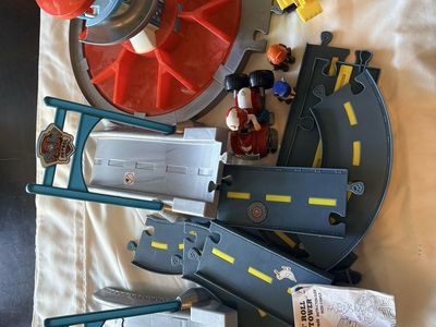 PAW Patrol Launch ’N’ Roll Lookout Tower