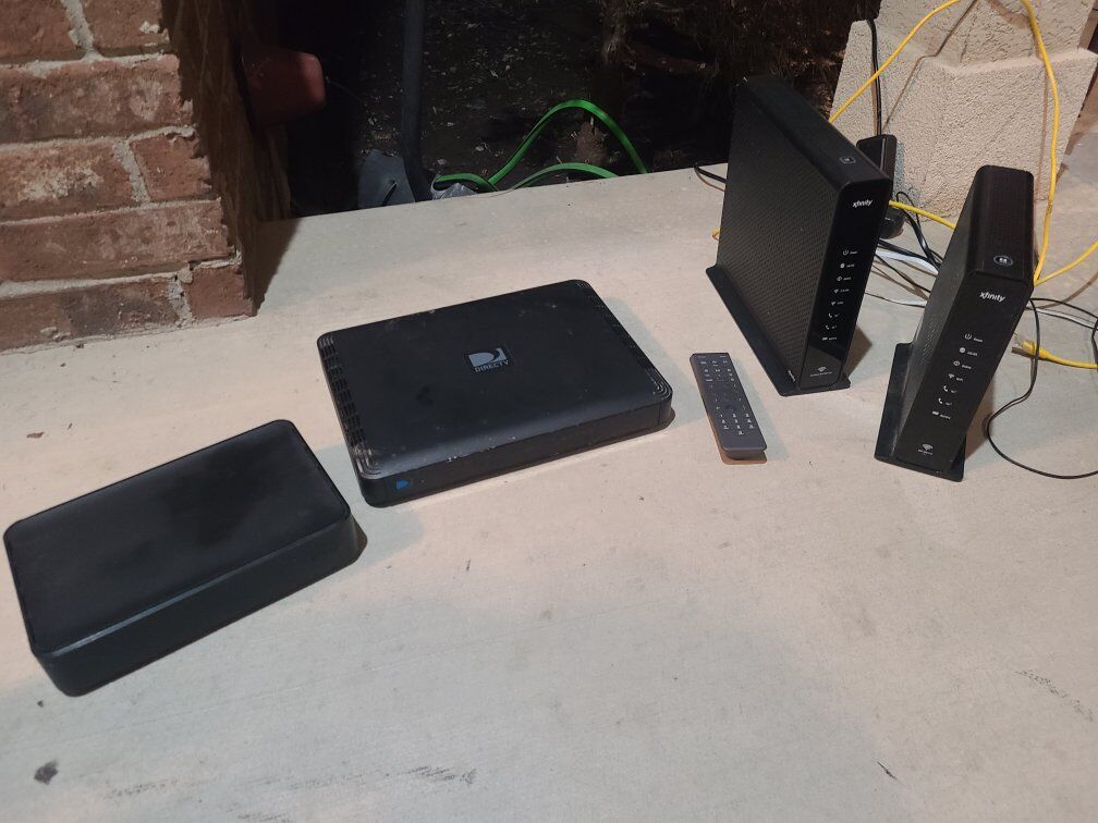 xfinitiy wifi router modem and or cable TV direct