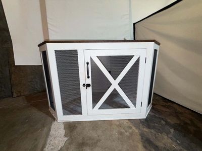 White & Wood Farmhouse Style Dog Crate