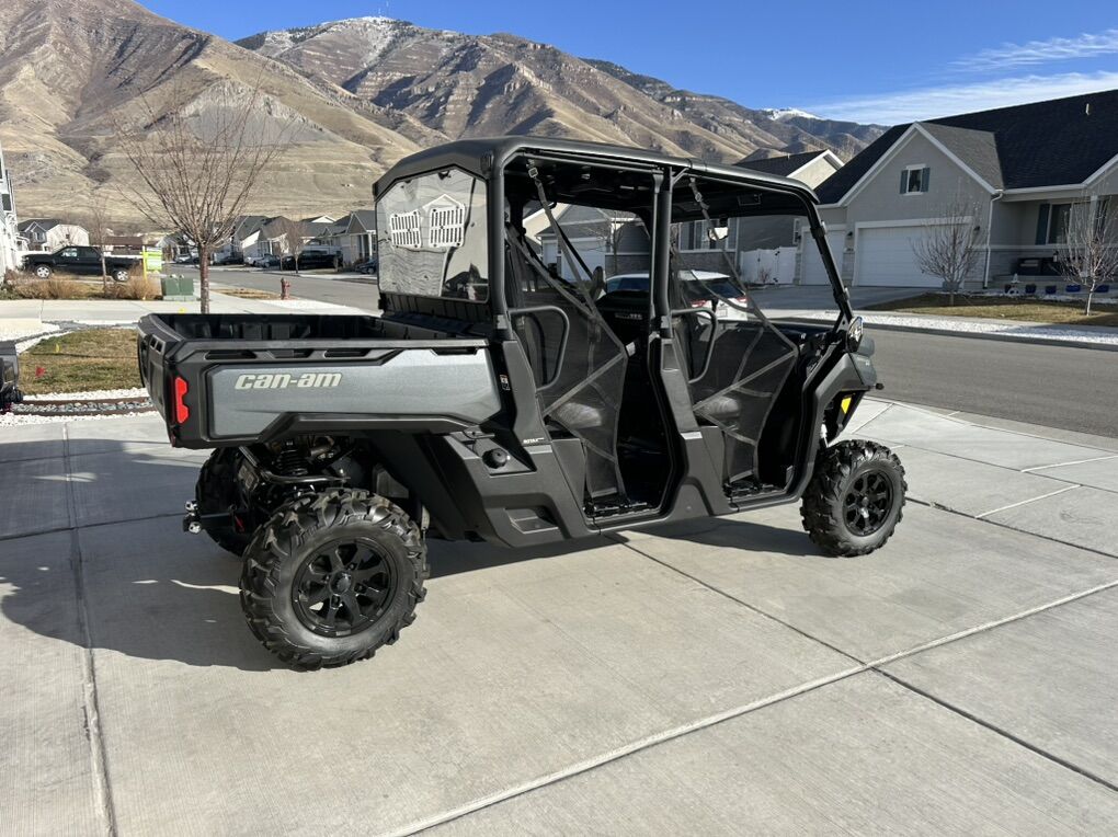 2023 Can-Am Defender Max XT
