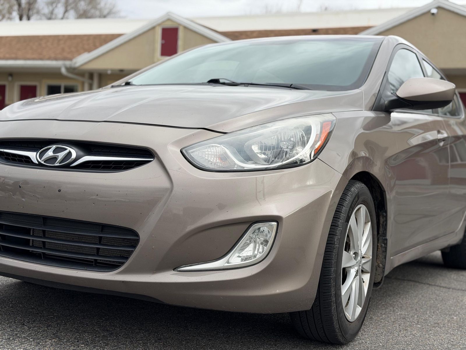 2012 HYUNDAI ACCENT SE