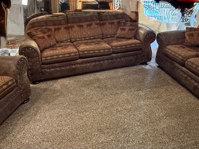 4 Piece Couch Set. Excellent Condition