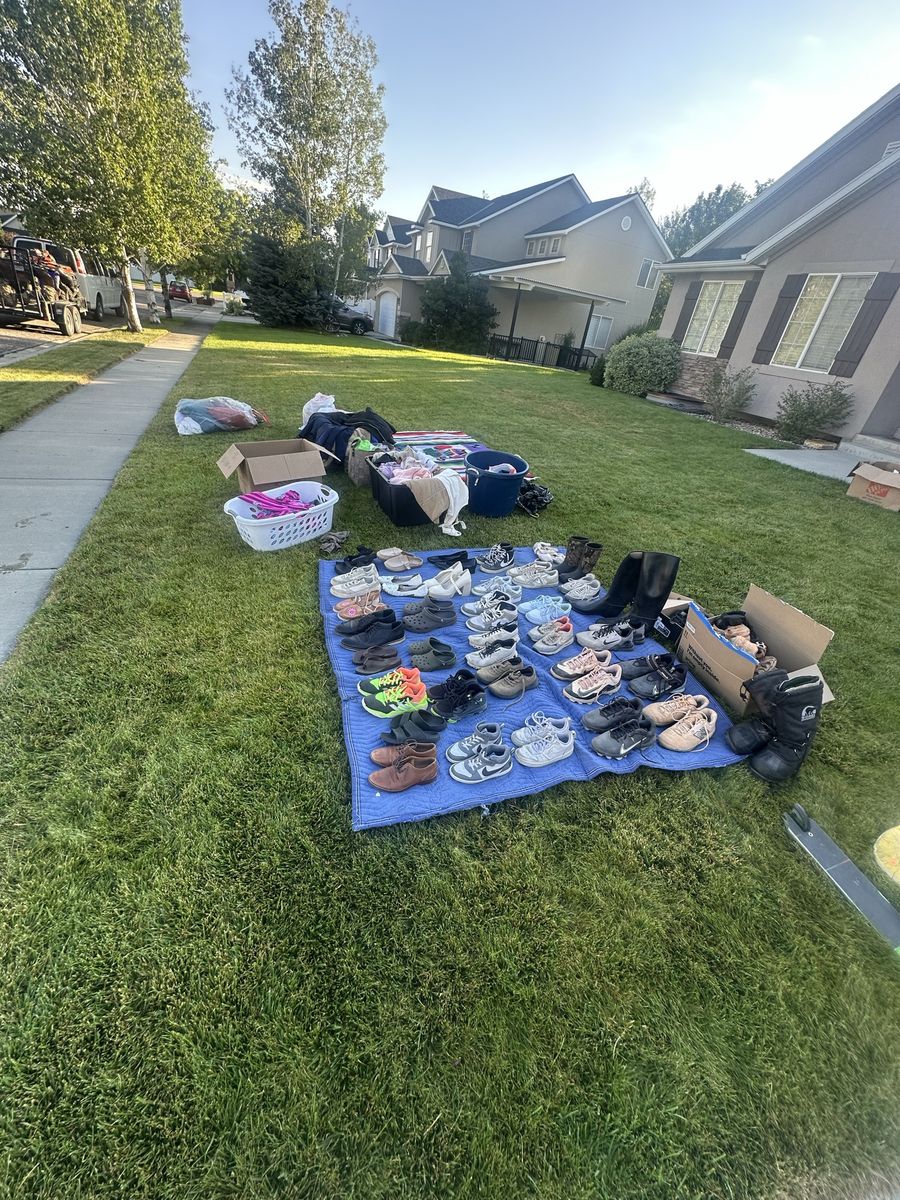 Yard Sale - Clothes, Shoes, Books, Sports Gear, Toys, Antiques, Decor, Art Supplies, Kitchenware