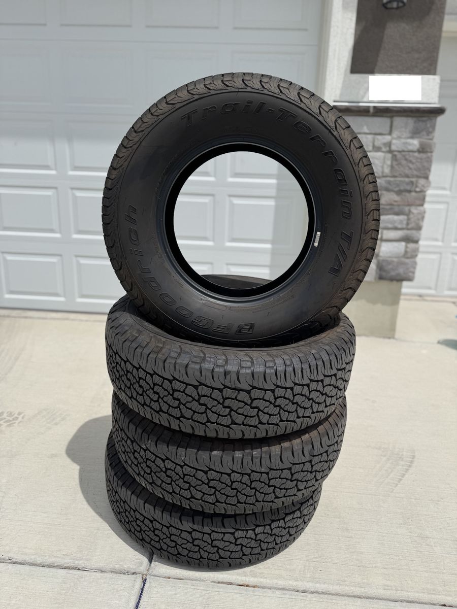 4 BFG Trail-Terrain T/A Tires - 265/70R17 (9k Miles, Like New)