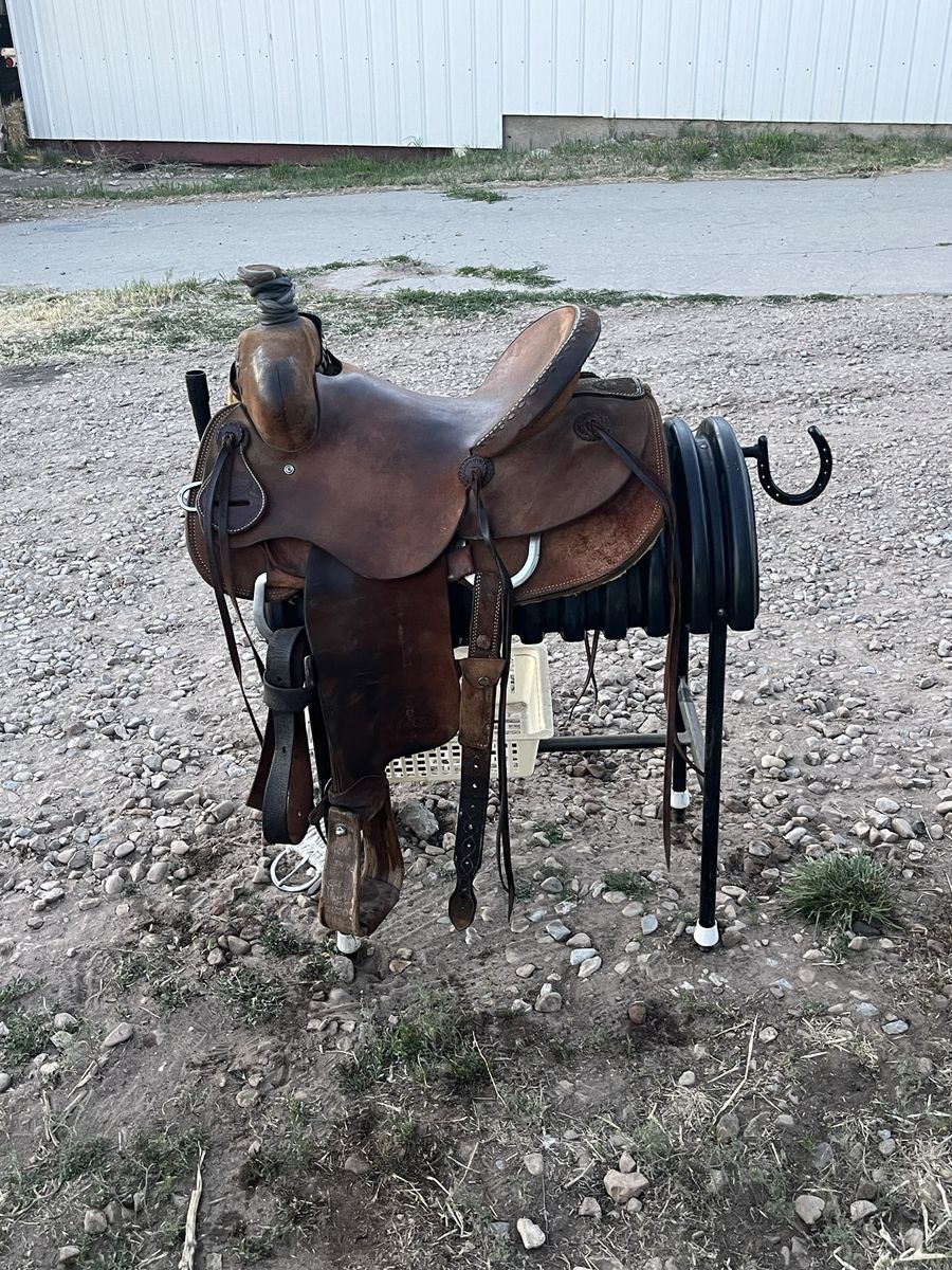Teskeys rope saddle