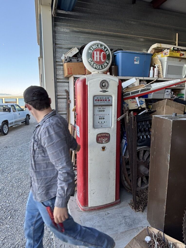 1933 Gas Pump