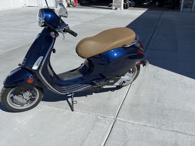 Vespa 150 Primavera Scooter 2021