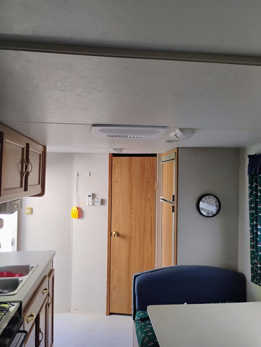 Main image 6