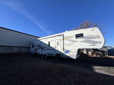 07' 38' Victory Lane Toy Hauler