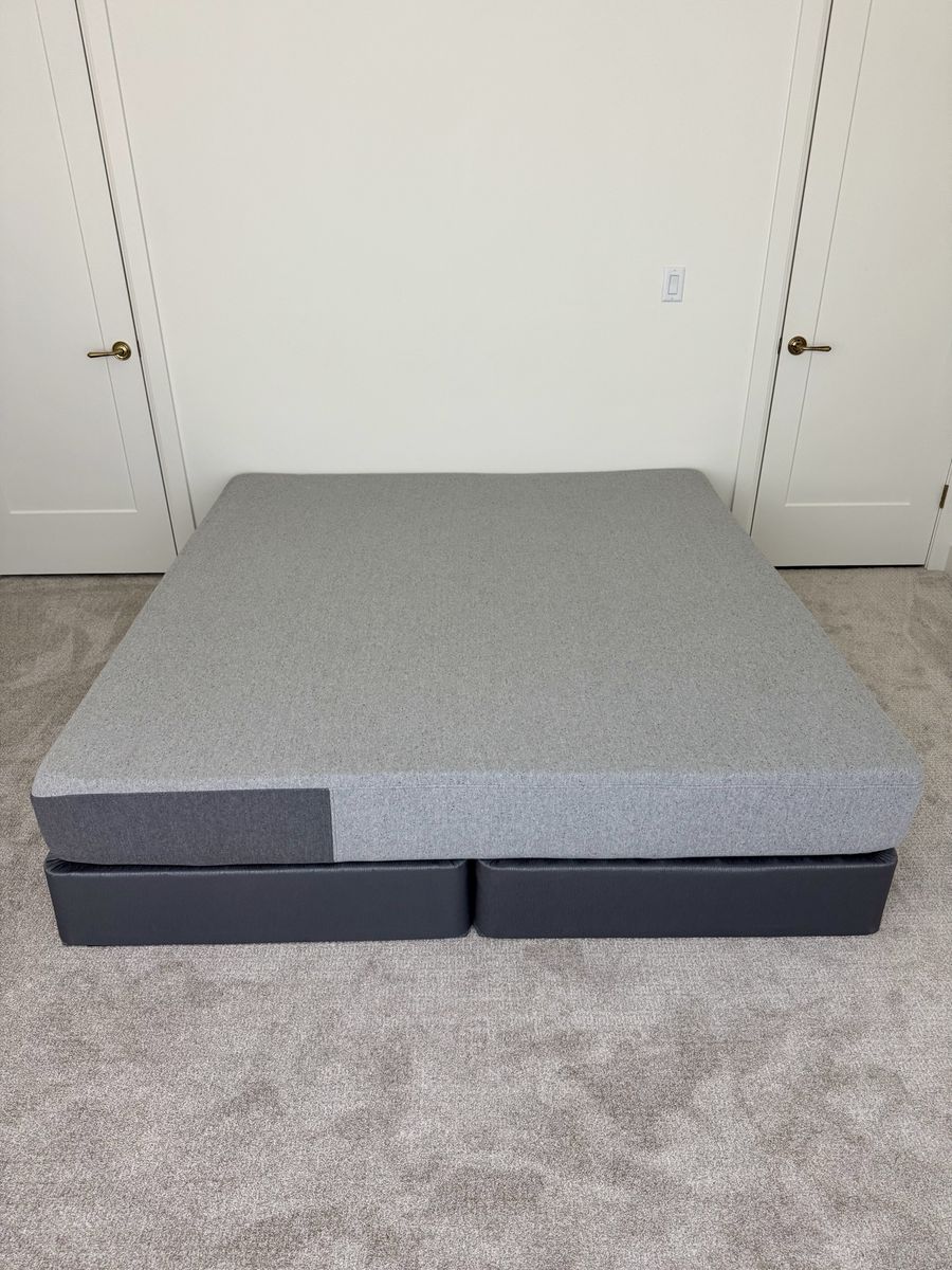 Casper Sleep Element King Mattress - Medium Feel - Motion Isolation - Breathable, Cooling Memory Foam (includes Box Springs)