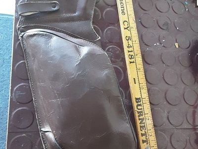 vintage right hip leather side quiver