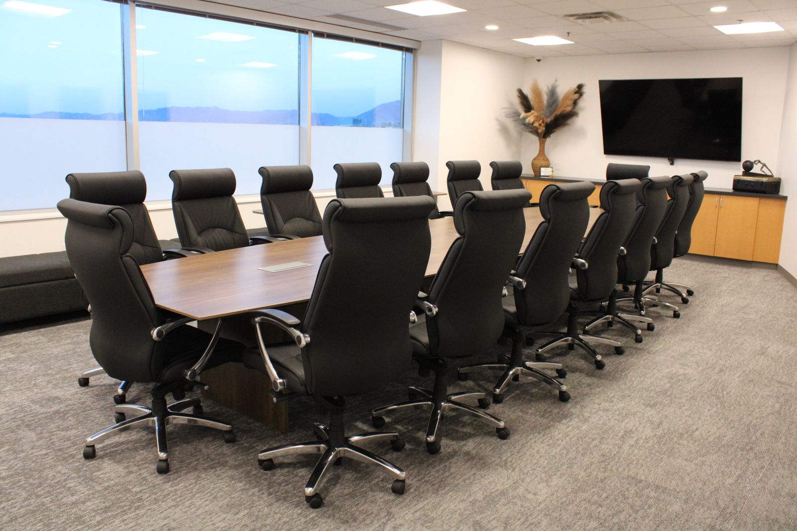 Hourly Conference Rooms, Day Offices, and Meeting Spaces at RiverPark in South Jordan