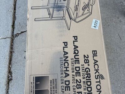 New in Box 28” Blackstone
