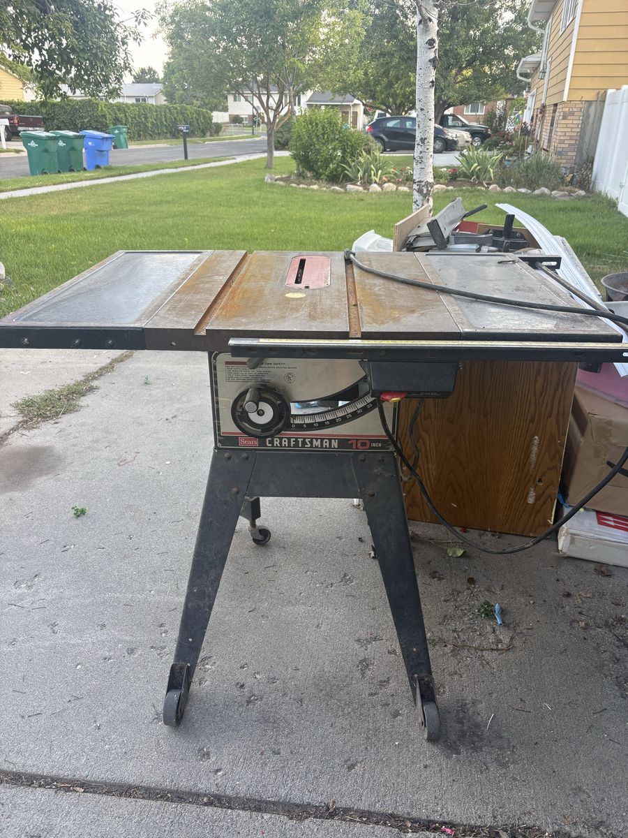 Craftsman 10-inch Table Saw, Sears Vintage Power Tool, 3400 RPM