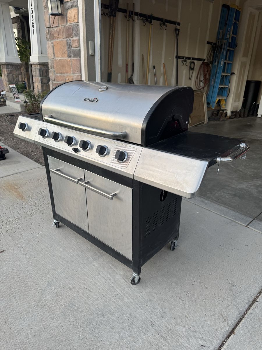Charbroil outdoor grill 6 burner