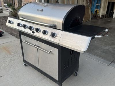Charbroil outdoor grill 6 burner