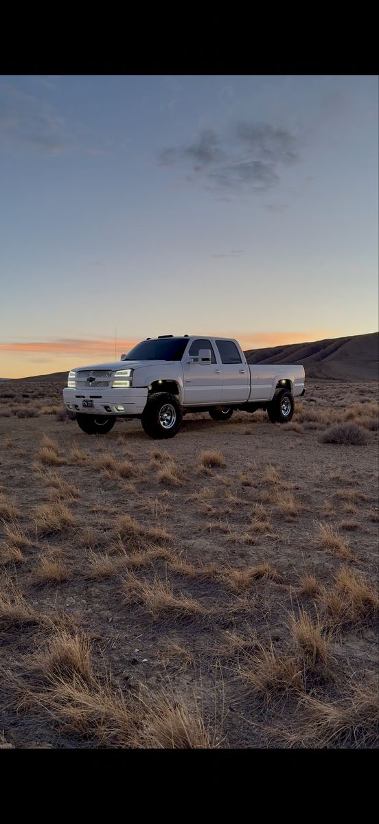2004 CHEVROLET SILVERADO 2500HD LS