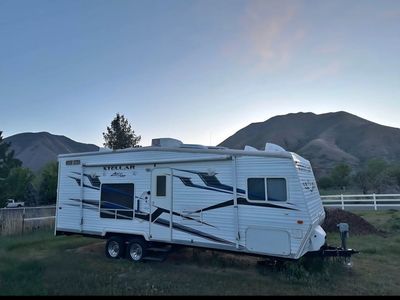 28' Toy Hauler Camper
