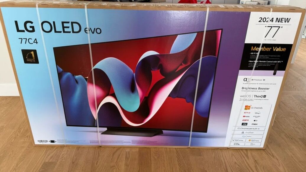 LG OLED C4 77" Box