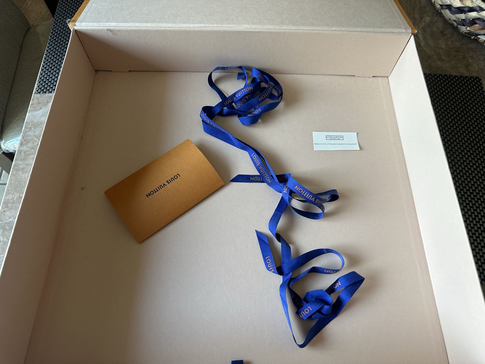 Main image 18