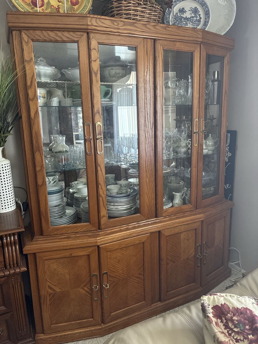 Solid Oak China Cabinet / Hutch – Glass Display, Vintage Dining Storage