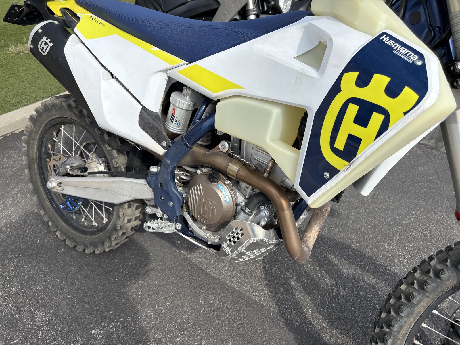 Main image 7