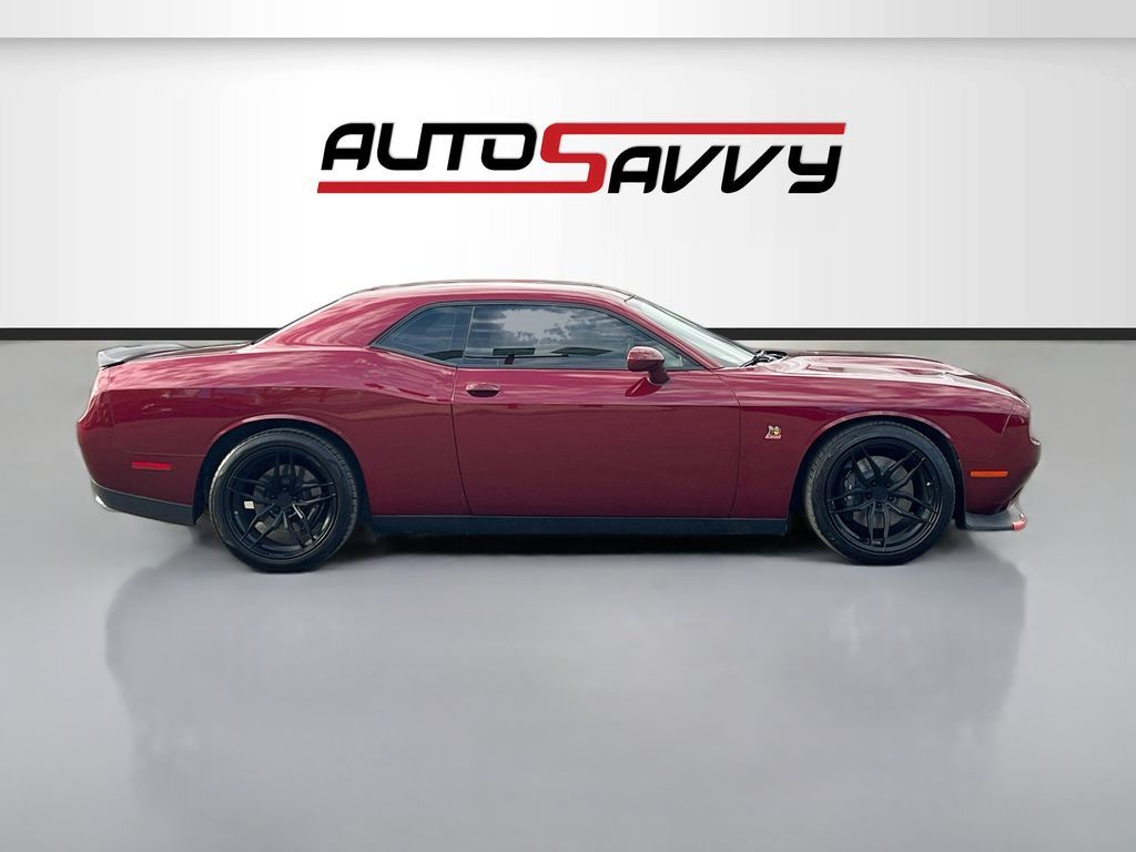 Main image 8