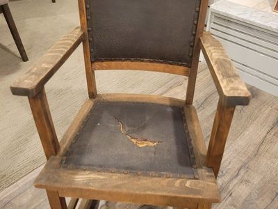 Antique American Arts & Crafts / Mission Oak Rocking Chair