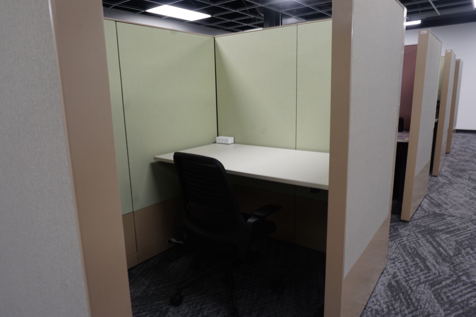 Break Up With Your Noisy Coffee Shop | Get a Coworking Desk at Logan Regus!		