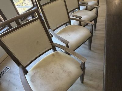 Set of 4 chairs