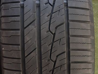 * 225/60R18 Tires With Lots of Tread *