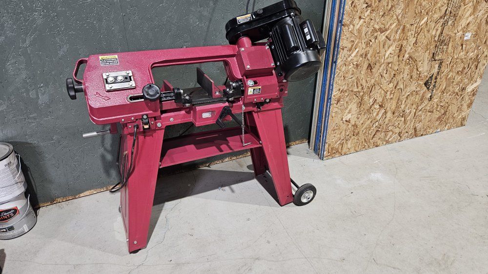 Bandsaw - Central Machinery