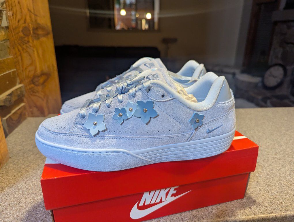 Nike Women's Tennis Centre SE FLT SD Hydrogen Blue Size 8.5