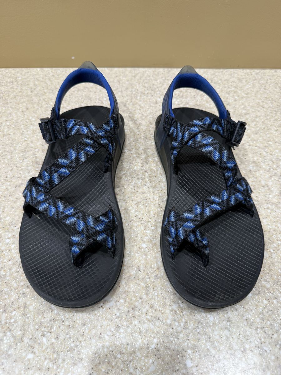 Men’s Chacos Size 9