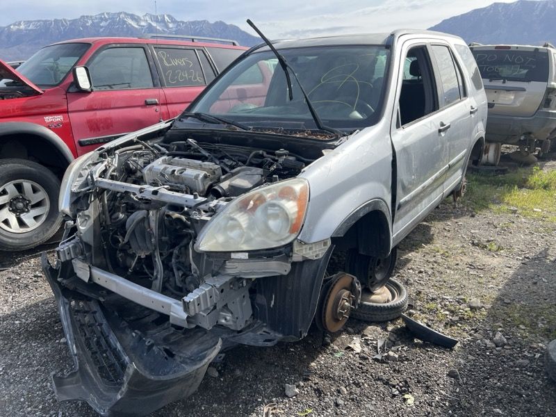 New Arrival - 2005 Honda CR-V Parts