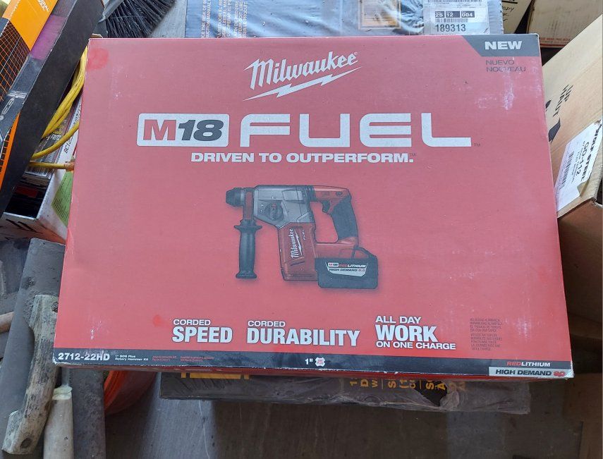 BRAND NEW Milwaukee 1 Inch SDS Plus M18 Rotary Hammer Drill 2712-20