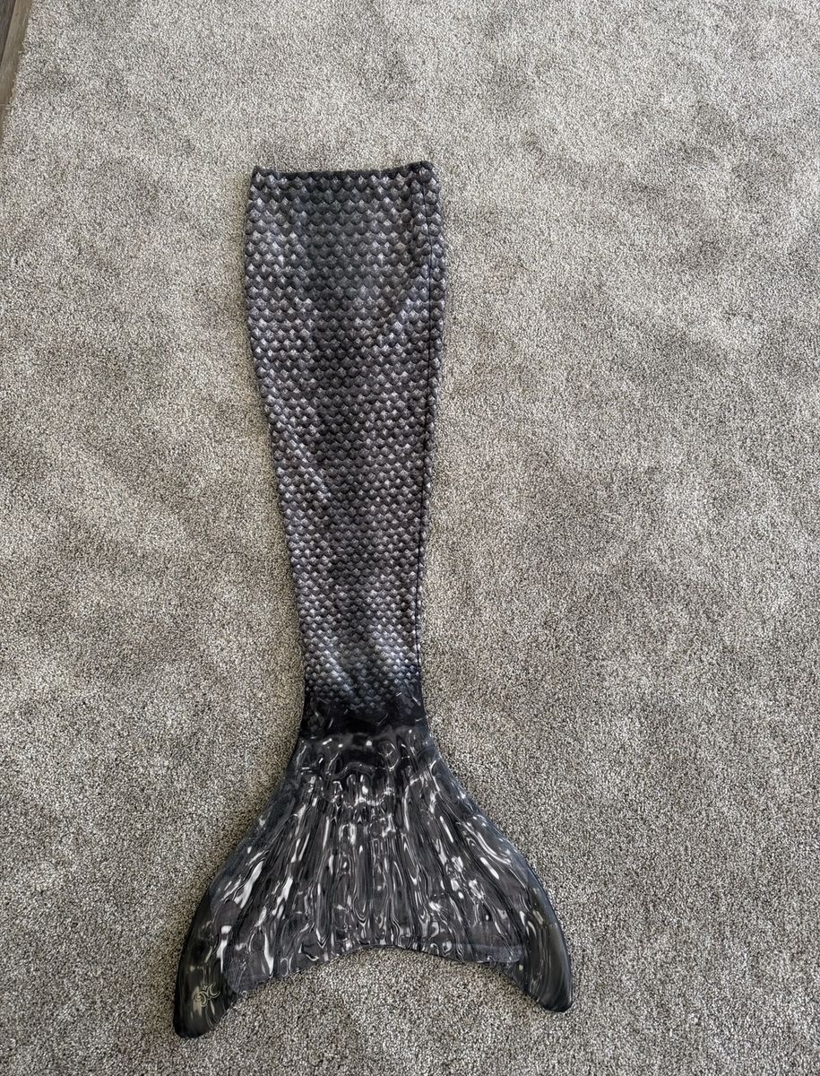 Kids mermaid swim tail.