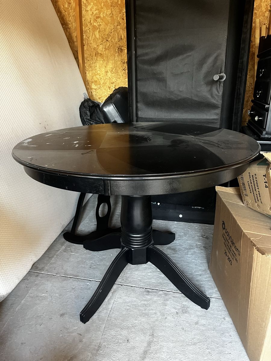 Main image 4