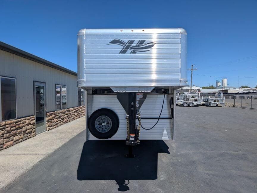 Main image 5
