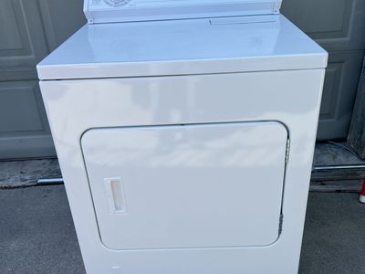 Whirlpool Heavy Duty Extra Large Capacity Gas Dryer - White